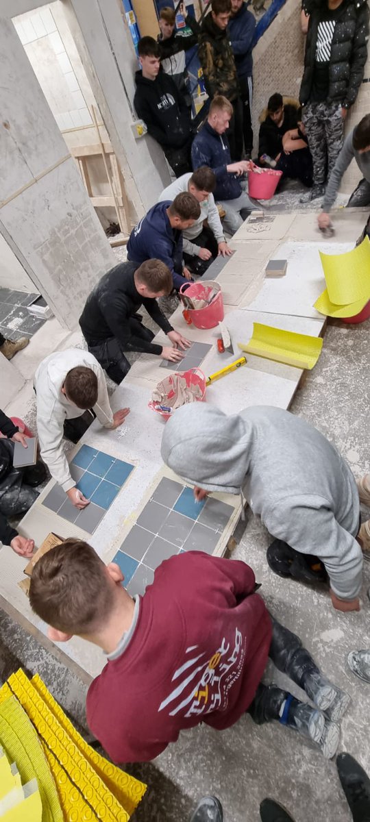 Dural_UK's tweet photo. On Monday we visited the Leeds College of Building to help train some of their students on the benefits and necessities of using Durabase and Expansion Joints. Such a great day with some great, enthusiastic students. 

#TilerTraining #BuildingCollege #Durabase https://t.co/sfzHclzQ7a