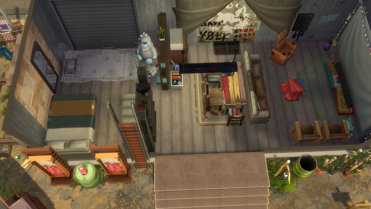 BlueShreve's tweet photo. Hey Murklanders, are you tired of living in the streets? This old abandoned train car has been renovated to make the perfect home. It even has a fizzy juice shed to make your own juices to sell right from the lot. 

@MurklandCentral @TheSims #showusyourbuilds https://t.co/Lc0PsJjwDq