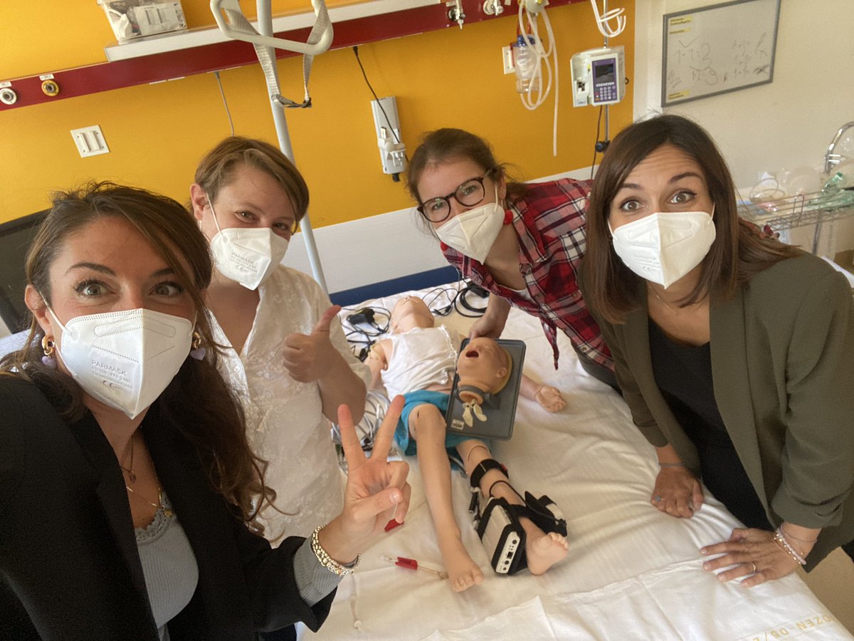 SRiscassi's tweet photo. #pediatricsimulation #simulazioneinsitu #simbaby π₯πΆπΌ https://t.co/W0CJwFVkUI