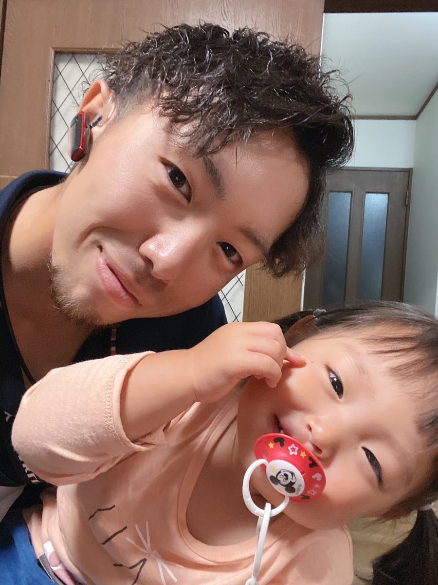 ultimateforest8's tweet image. 今日は特別な日です
9月に離婚して1年前の今日
2人での生活が始まりました

あっという間の1年だったね
離婚を気にたくさんの出会いがあって
たくさんの人が助けてくれました
皆様に心から感謝です

書きたいこと多すぎるけど…

これからもたくさん笑っていこうね☺️

#シンパパ2年生になりました