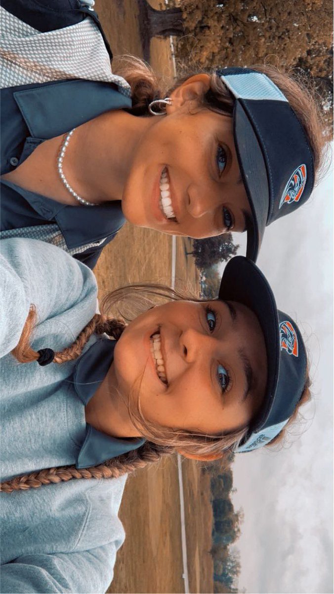 Abby26147766's tweet photo. Here we are, an amazing end to an amazing season. I never would have seen myself playing golf, but I am so happy I picked up some clubs and gave it my all. Huge thank you to all of the amazing people who made my golfing career so amazing and so so educational. #GoFalcons https://t.co/67V8coGV6O