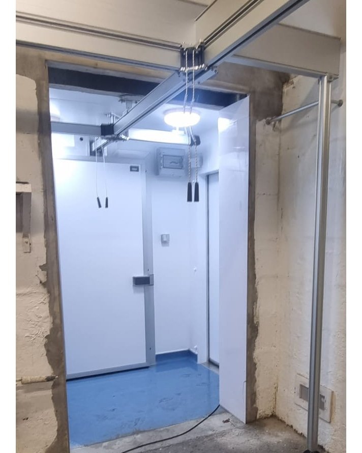 fishermodularuk's tweet photo. You want to join your existing building to a Fisher UK building? And have a rail system installed through both?
Ok then! π
#solvingproblems #creatingsolutions #modular #offsiteconstruction #onsiteconstruction #bespoke #design #foodindustry https://t.co/yzbCn4KiaM
