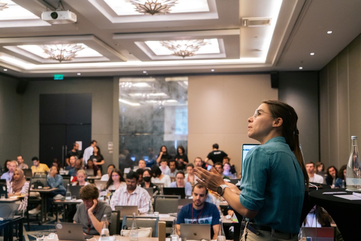 Nous sommes heureux de compter <a href="/mormontre/">Mara Graziani</a> dans l'équipe de <a href="/ICT_Sierre/">Institute of Informatics</a> à Sierre au sein du <a href="/TPoleSierre/">Swiss Digital Center</a>  ! Découvrez le portrait d'une brillante chercheuse ci-dessous.