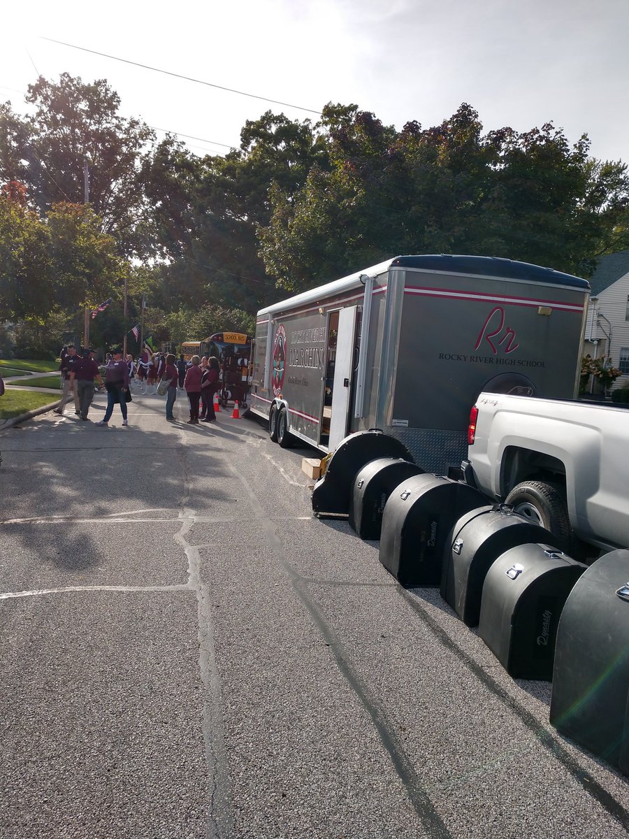 BandHam1's tweet photo. To make last Friday's front yard pep rally, equipment was loaded at the school, unloaded for the pep rally, loaded after the rally, unloaded for the performance at the away game, loaded after the game and finally unloaded back at the school.
#WorthIt
#ChaperoneLife
#RrBandHam https://t.co/3HL3EHEAqo