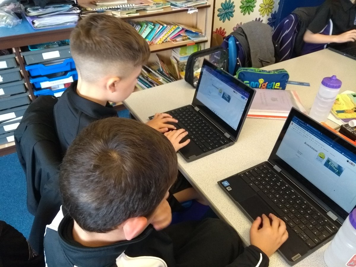 Prep 3 are having great fun working collaboratively on their posters in PSHE today #EPSInspire