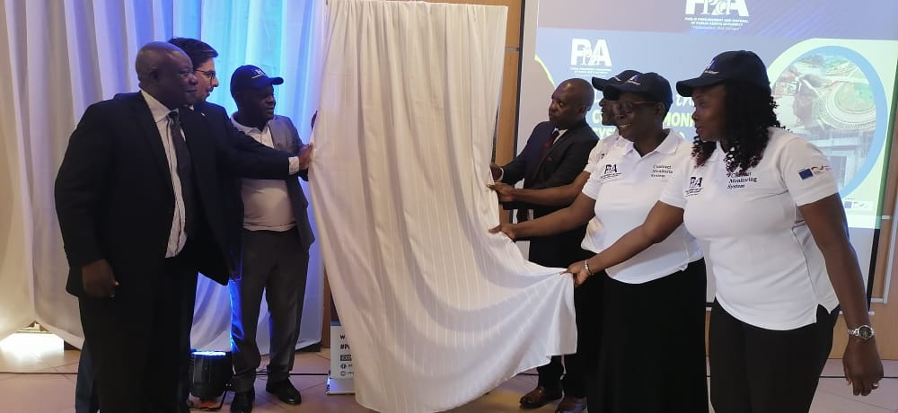 PPDAUganda's tweet photo. ๐ฟ๐ง๐ช๐ข ๐ง๐ค๐ก๐ก...
Officially, the Contract Monitoring System (CMS) is launched in the Busoga Sub-region.
Developed with support of @giz_uganda & @EUinUG #CMSApp is to be used by CSOs to monitor on-going public contracts/projects in the region.
and report directly to PPDA. https://t.co/UGMtmaXiGZ
