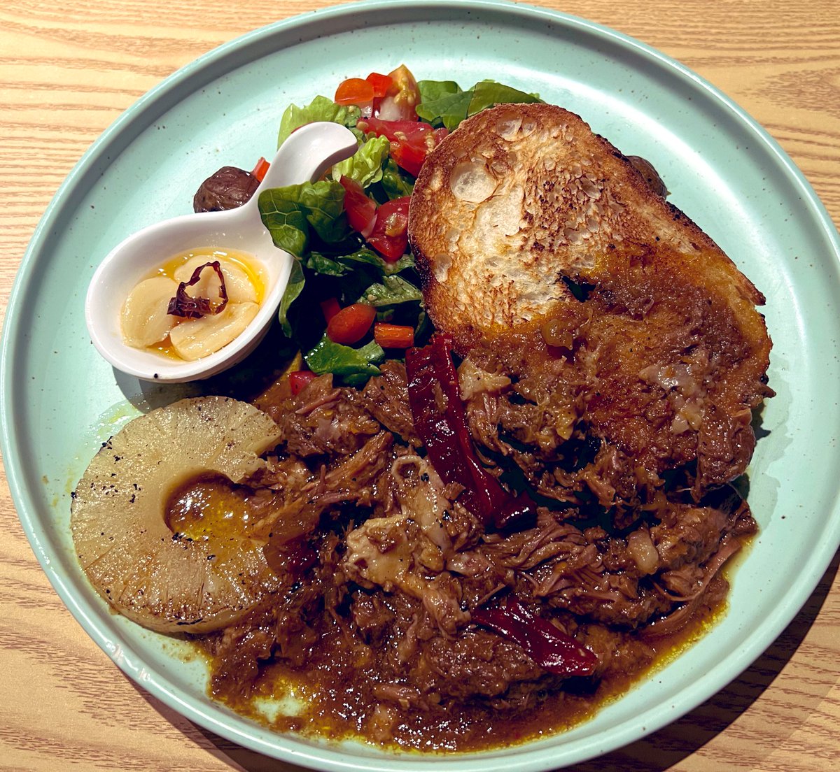 Young Sonia tweet media