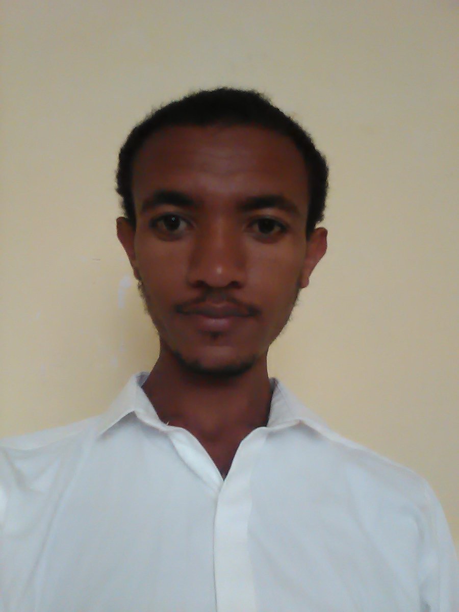 esubalew_amare's tweet photo. It is World Teachers' Day. And this is a picture taken soon after I delivered my first lecture.
Teaching is a familial enterprise. A sizable proportion of the family, including my late father, made a living by working as an educator. 1/2 https://t.co/3g5grkEHjp