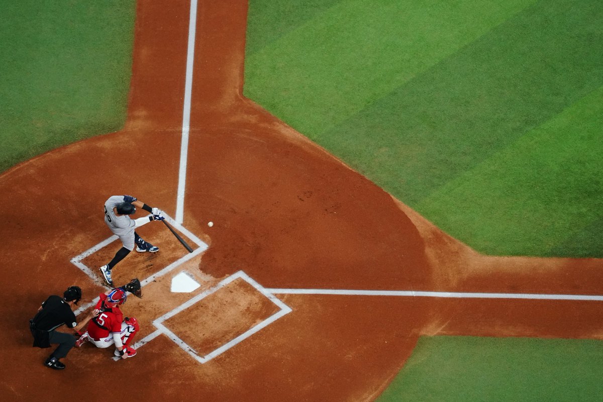Yankees's tweet photo. Good Morning 👨‍⚖️ https://t.co/gOzCbhSRiy