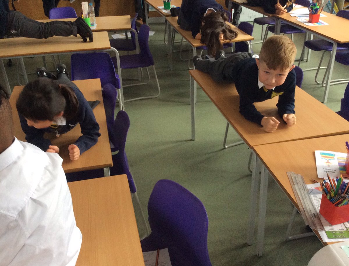 RFitzroyAcademy's tweet photo. #mandarinclass have been learning about how to keep healthy with a focus on exercise today! We are recording our progress over 10 days - watch this space... #year2 #scienceatRFA #healthymind #healthybody @Cornerstonesedu https://t.co/ctFgPWX8Hn