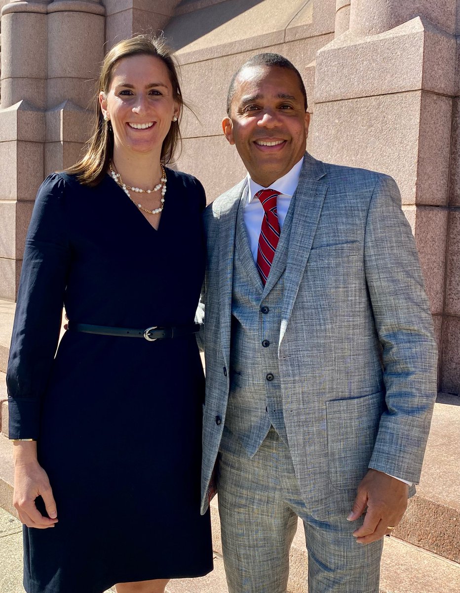 voteSmitherman's tweet photo. I’m proud to announce the endorsement of Liz Keating for my candidacy of Hamilton County Commissioner. I’m honored to accept. Vote Nov 8th! @ScottWartman @brianshrive @jimkiefer1952 @RayshonMack
@jymccray @GeorgeHVincent @joelind @countingdans @domer1982 @CinFop @bwhitton1007 https://t.co/itPQa0Css9