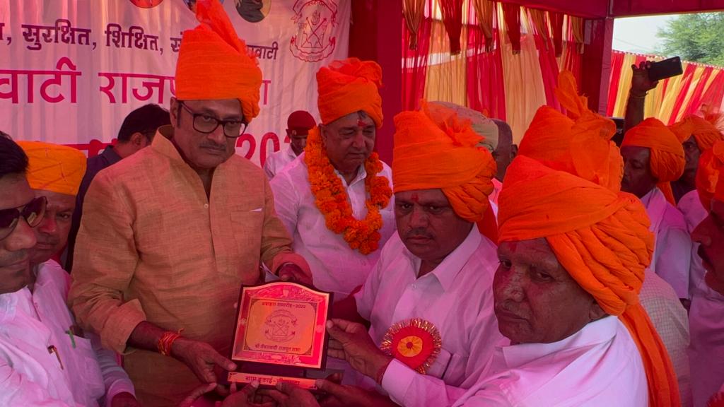 Rajendra4BJP's tweet photo. श्री तंवरावाटी राजपूत सभा दशहरा समारोह की कुछ झलकियां...

#Dussehra  #Vijayadashami  #ShriMadhopur #Rajasthan https://t.co/FFSUEa2MmA