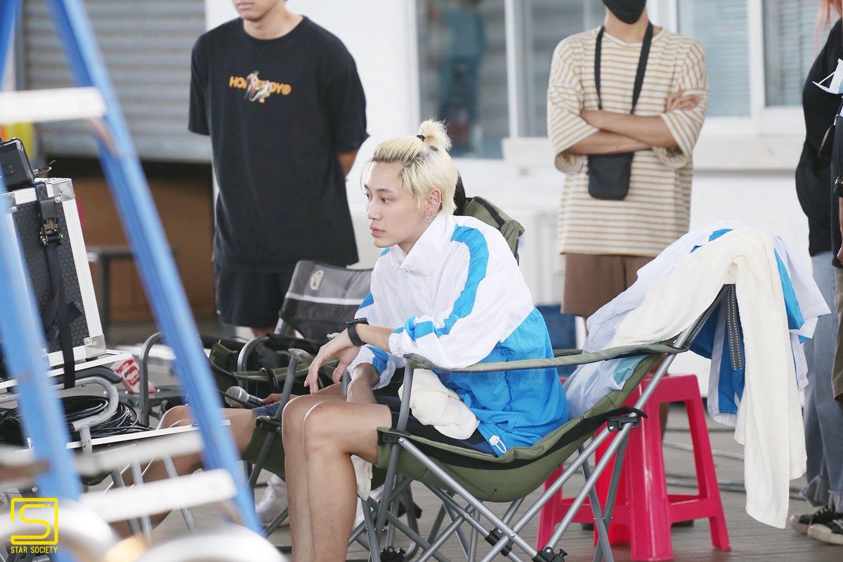 STARSOCIETY_TH's tweet photo. พร้อมทั้งทีมเซฟตี้ ทีมกำลังใจ ทีมรุ่นพี่ และทีมกำลังจั๊ยยย ทุ่มเทกันขนาดนี้ ไม่ดูไม่ได้แล้ว
'เชือกป่าน' #BetweenUsTheSeries
เริ่มตอนแรก 6 พ.ย.นี้ ทางช่อง One31 และย้อนหลังทาง iQiyi
#เชือกป่านQ10 #bb0un #prem_space #fluke_natouch #OhmThitiwat #sammysammuay #BosstonSuphadach https://t.co/S49KsPSQpx