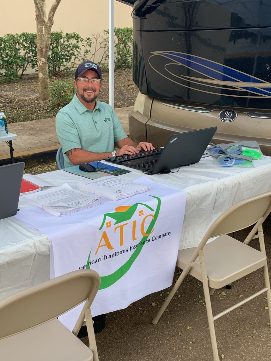 Jergermga's tweet photo. We are still available at the Insurance Village for those insureds who need assistance filing a claim or have questions. Our staff are there to assist you!  🚐  Port Charlotte Town Center Mall (Parking Lot)- 1441 Tamiami Trail Port Charlotte, FL 33948 https://t.co/hGDNW37W5r
