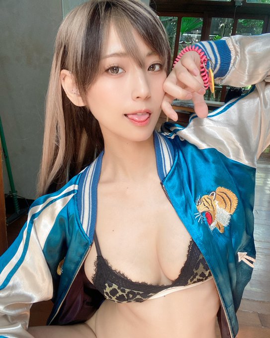 Twitterのコスプレ画像17