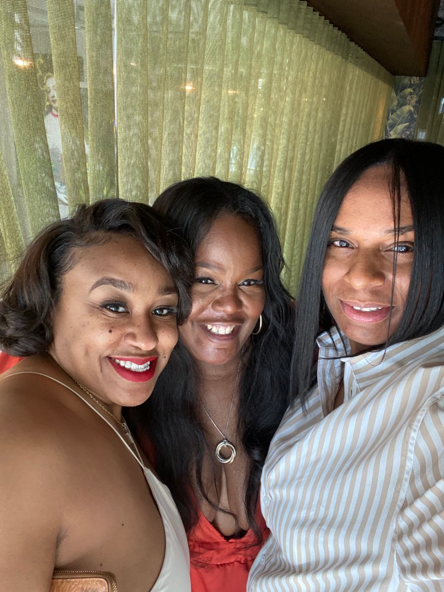 DutchessOfRap's tweet photo. #WorldTeachersDay #GoodDayDC #Fox5dc The BEST 5th grade teacher I ever had is now my son Avi’s (whom was born 10/02/22) Godmother Shaunte’ @ParkerSellsDMV 🥰 What a blessing to have such a bond with a person that once was my educator to now being our family. https://t.co/BvJCuZqPdn