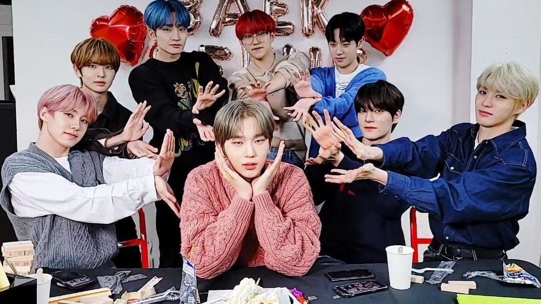EPEXLOOK's tweet photo. happy baekseung day 🥺 https://t.co/Aj5xNeY0el