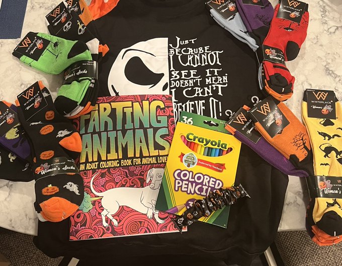 I&rsquo;m easy to please 🥳 birthday is in less than 2 weeks sniffers! https://t.co/BlPnrMepEm https://t.co