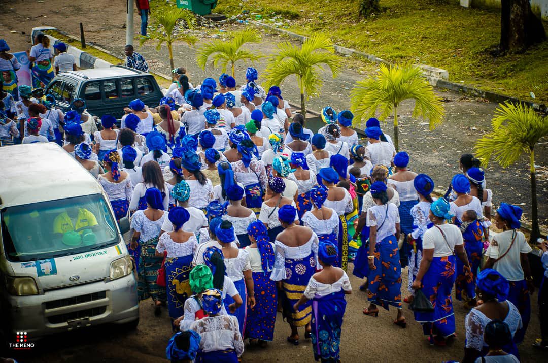 ABATBabes's tweet photo. Owerri women are dancing and singing. They are showing solidarity and support for @officialABAT 

What did we say about the jungle???😉

#BATBABES
#ASIWAJUBABES
#SHETTIMABABES
#BATIFIED 
#BAT2023 
#BATSHET2023 https://t.co/fgB4hSfXmM