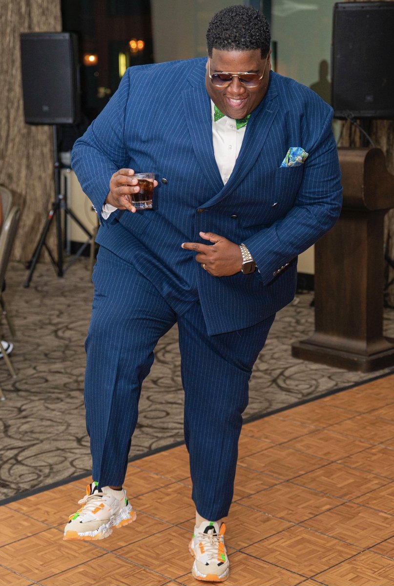 Cesquinn M. Curtis tweet media