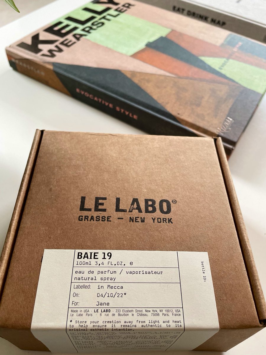 plainJaniexx's tweet photo. personalised + custom printed fragrance 🤍
#ForJane #LeLabo #BAIE19 https://t.co/hRBQi3NSIP