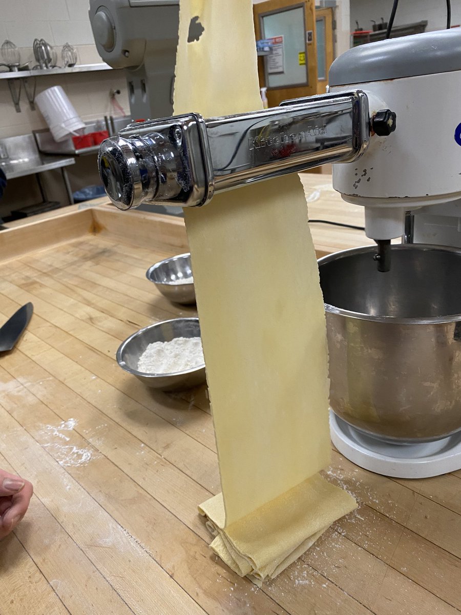 Viking_Culinary's tweet photo. Fresh pasta is in the works 

Thanksgiving take home meals 

#Thanksgiving #freshpasta #lasagna 
@ArthurVoaden https://t.co/STv0YOftUg