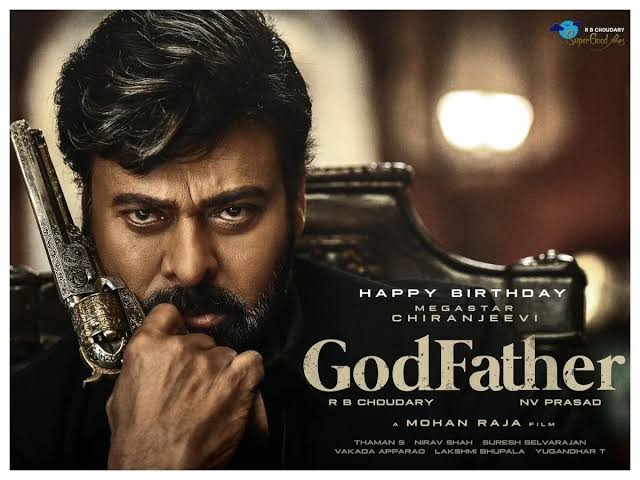 tweetrveerulu's tweet photo. For people commenting on remakes.. Just a thought🤔

Regular HIT kottadam kante hit ayina cinema ni remake chesi HIT kottadam inkaa kastam..

Done with ease &amp; swag here 😍
Just his eyes are enough.. 👌

#Godfather #BossisBack #WithaBang #MegastarChiranjeevi #Salmankhan https://t.co/HiUc3NIfNO