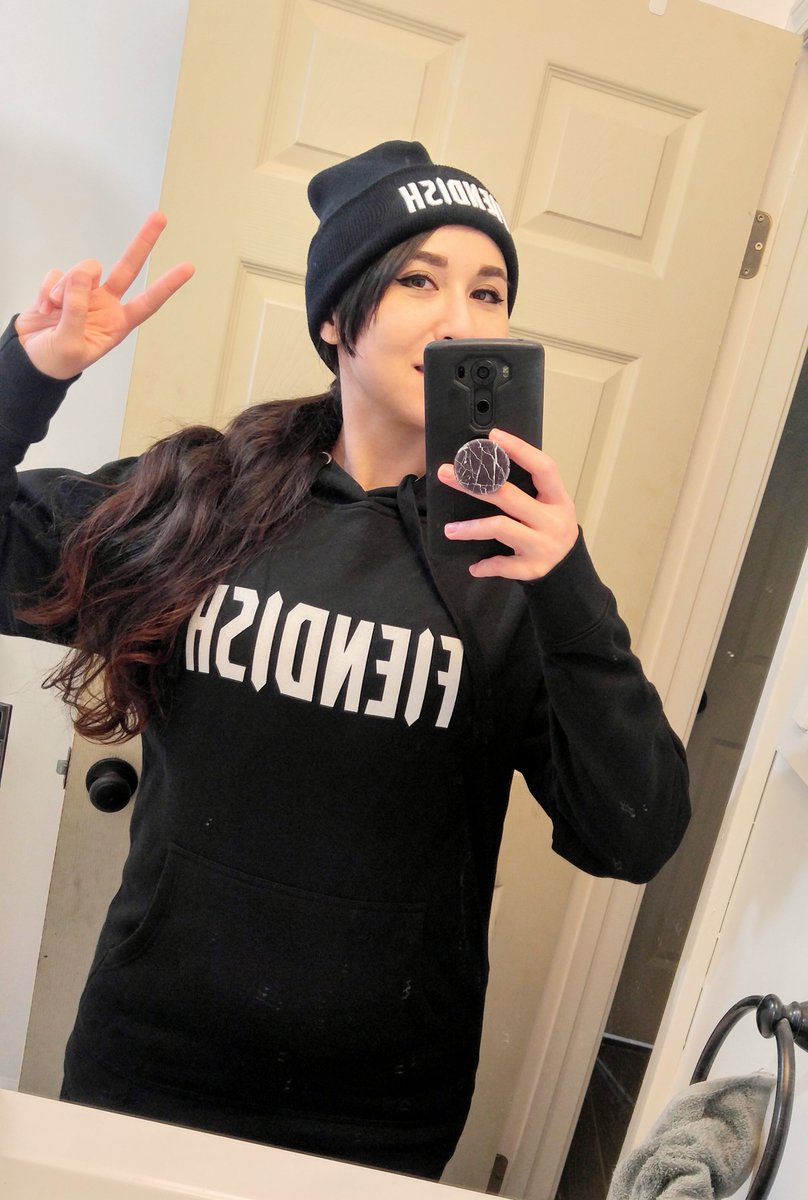 RenieDraws's tweet image. NEW FIENDISH MERCH IS IN! 
I wanted to get the samples before announcing, and these turned out great! I especially love the raised embroidery beanie. 🖤🖤
Get your own here!👉 byrenie.storenvy.com