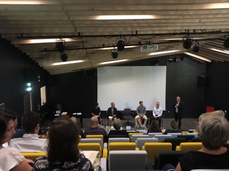 [Evènement] Nous sommes présents à Arcachon à l'occasion de la semaine bleue ➡ conférence "regards croisés" franco-québécois sur le parcours des ainés. 
1️⃣Table ronde sur #attractivité des métiers,
2️⃣ Débats sur le parcours des ainés
3️⃣ Apports du #Numerique dans le parcours