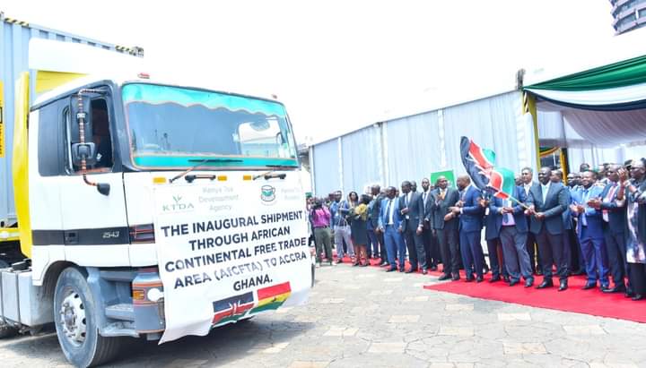 His Excellency Dr. William Ruto President of the Republic of Kenya today flagged off a consignment of Ketepa teas to Accra, Ghana under AfCFTA Guided Trade Initiative at KICC, Nairobi.

This move will open up a market for Kenyan teas to other countries in the African continent.