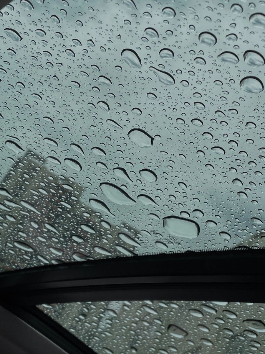 klxisj's tweet photo. Although it was cold and rainy in NYC🌧️
But we gotta get ourselves hot💦 https://t.co/sJKKiQpykJ