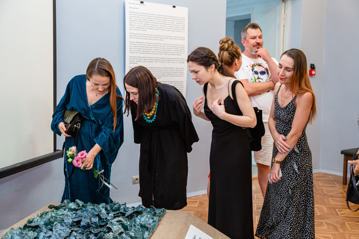 The "Renaissance" exhibition of #EMBracingtheOcean artist <a href="/LitvinovaArtist/">Lera Litvinova</a> is open @ the Museum of Outstanding Figures of Ukrainian culture. Guests can view objects of the ‘Under the Surface’ series looking at the impact of Russia's actions on Ukraine on the #BlackSea