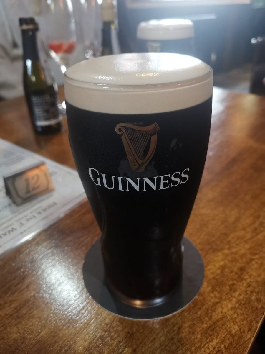 WorldPints's tweet photo. Bowness, Lake District https://t.co/3bmoDH5yRc