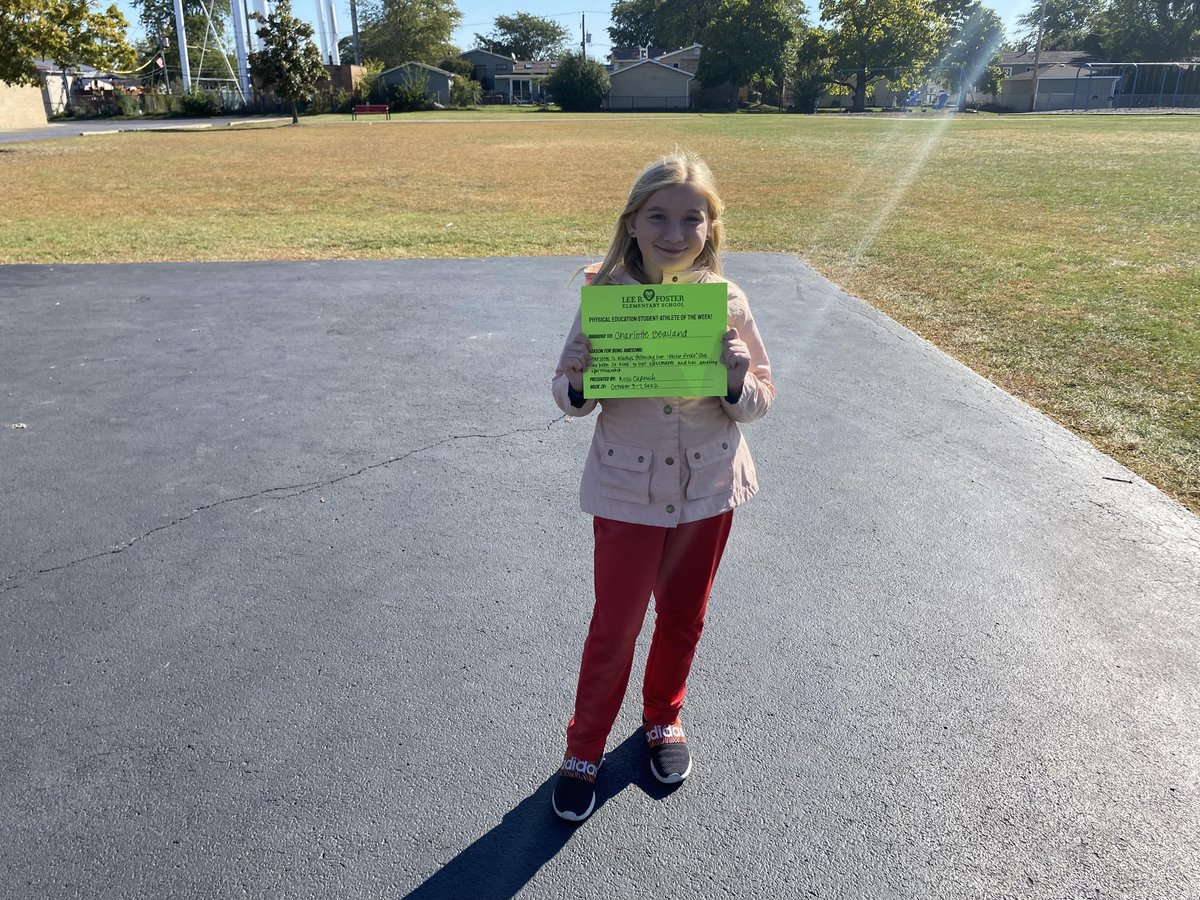 Tara Capouch tweet media