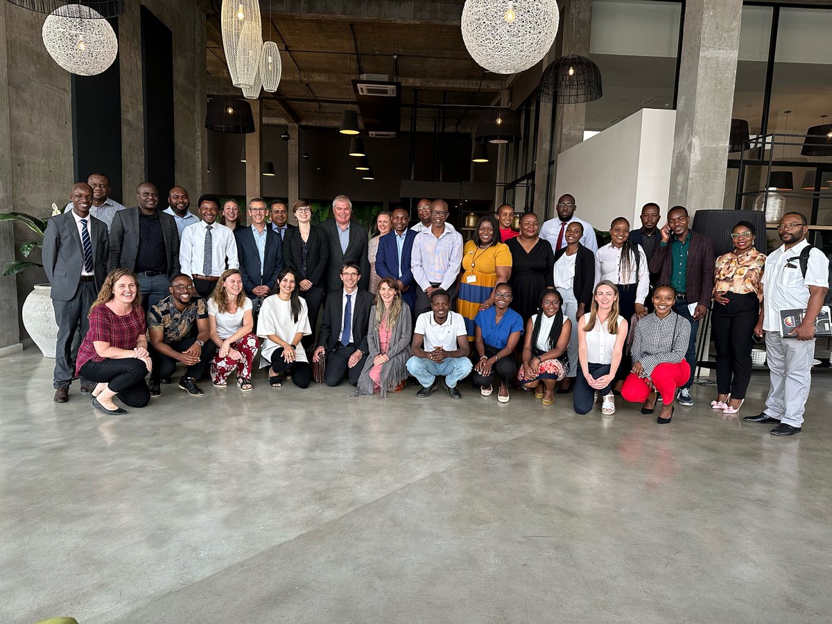 CIGZambia & Climate Compatible Growth hosted a workshop in Lusaka with the MoE and energy experts from leading UK Universities and key sector stakeholders in Zambia. CCG will provide research support to projects under Zambia’s first Integrated Resources Plan. #GreenGrowthCompact