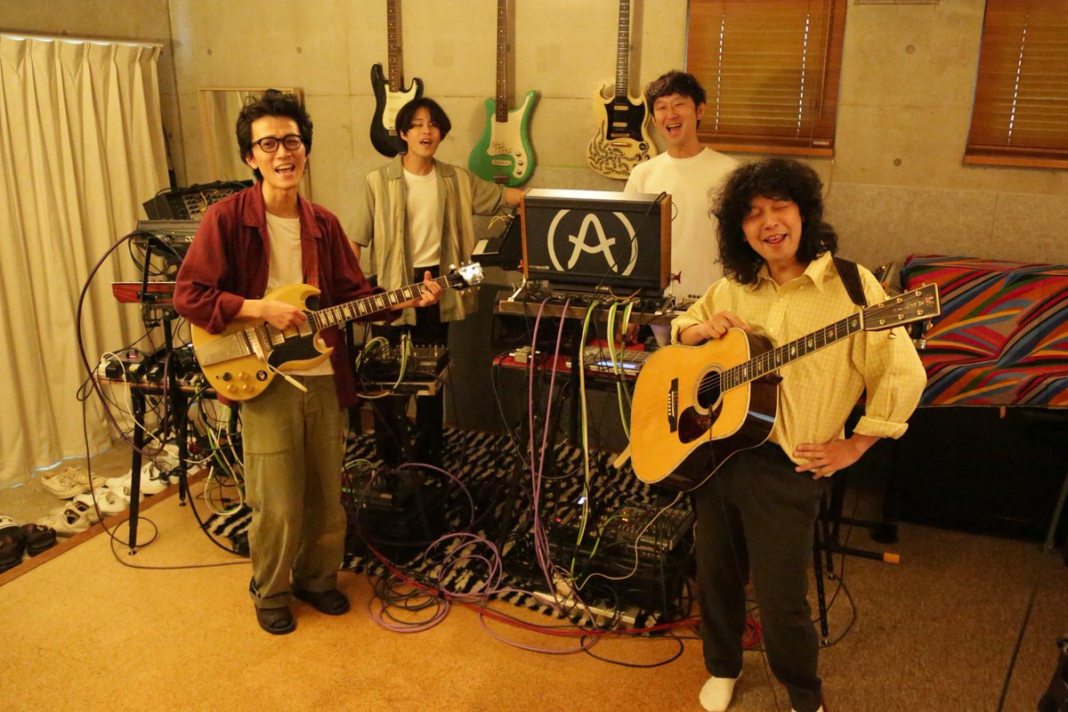 department2020's tweet photo. 【from Studio KiKi】

10月ゲストはおとぎ話　@otogivanashi 

第一回はヒップホップとフォークロックの融合？がサイケなグルーヴを醸す"FALLING"をThe Departmentとのコラボバージョンで！
最新アルバム��録のナンバーです！

📺Youtube
https://t.co/IetQeLesVK https://t.co/WpiqOBfsD2