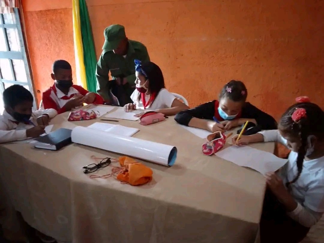 radioangulo's tweet photo. 🏞 Pinares de Mayarí continúa siendo protagonista de la Educación Ambiental 💚 para la protección de su biodiversidad por parte de sus lugareños, principalmente los infantes ‼️
#RadioAngulo #Radio #CmkoRadioAngulo #Holguín #Cuba https://t.co/1zneDGm8fp