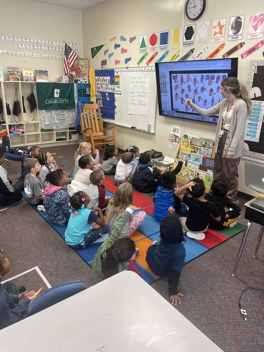 Mary Currie tweet media