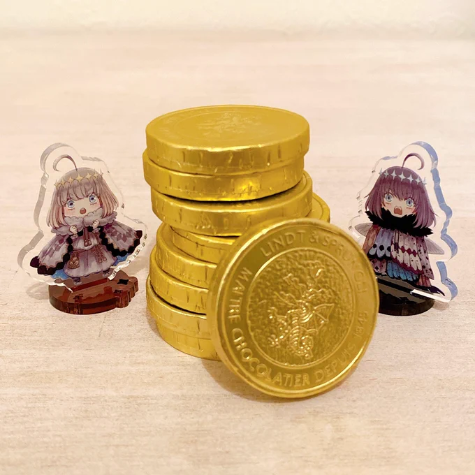 ミニオベWEBオンリーのミニミニアクスタきた!ちっちゃめサイズにしてよかったすごくかわいい〜!ミニオベとミニヴォ、生きてる 
