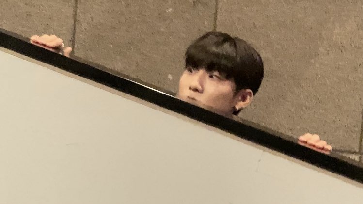joyfulcorn's tweet photo. 마지막까지 귀여운 박우진🫠 https://t.co/RGK4tsBp41