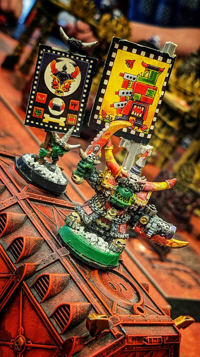 meeplewich's tweet photo. Phil Ip presents his #2ndEd40k #GhazghkullThraka and #Makrai for #ORKtober! #WAAAUGH!!
#ORCTober #Warhammer #Warhammer40000 #40k #miniatures #Orks
#wargames #miniatures #WargameWednesday https://t.co/sEVNpQfaUP