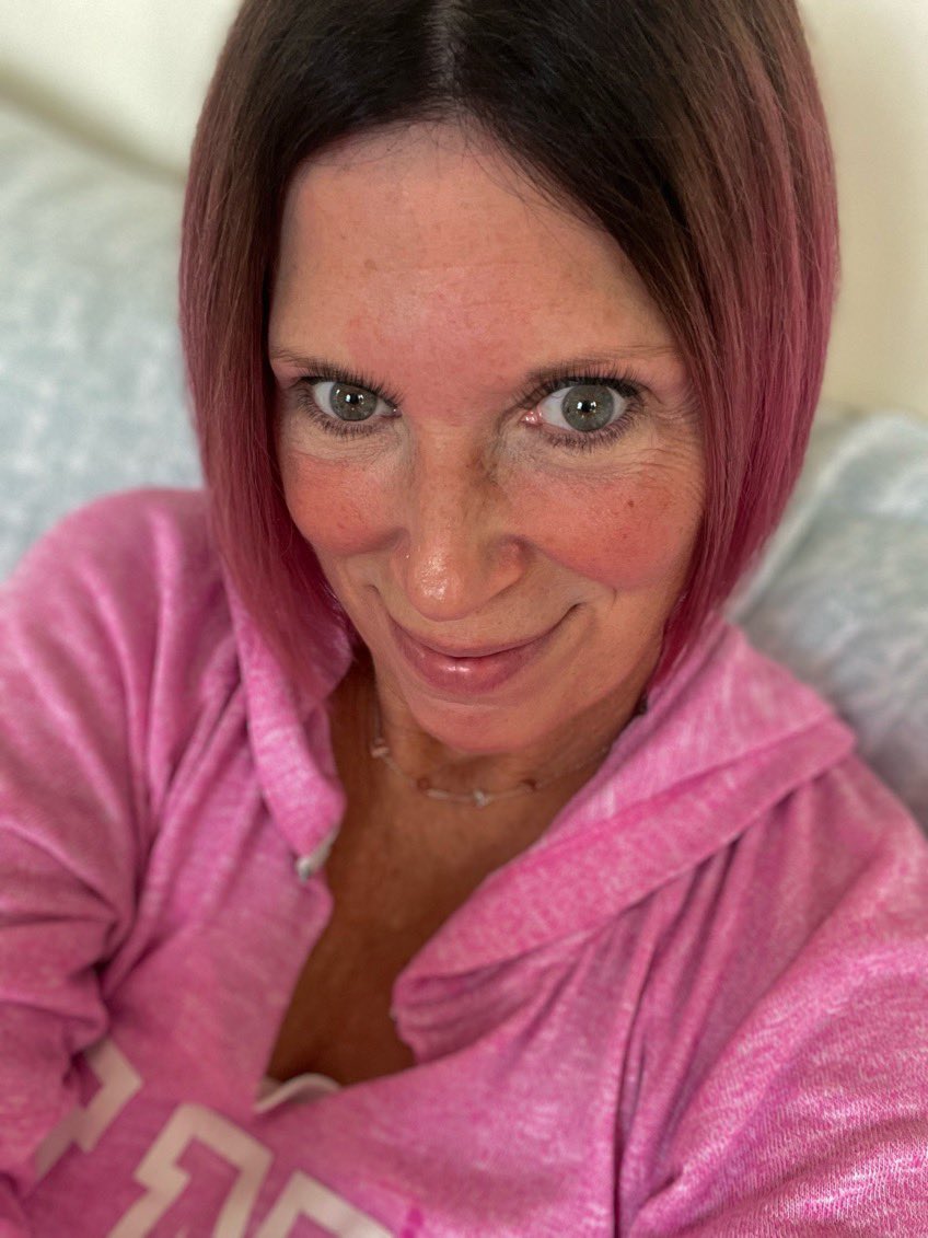tylerchrissy69's tweet photo. Changing it up for fall 🍁🍂💕 https://t.co/fMoMGLf0Mb