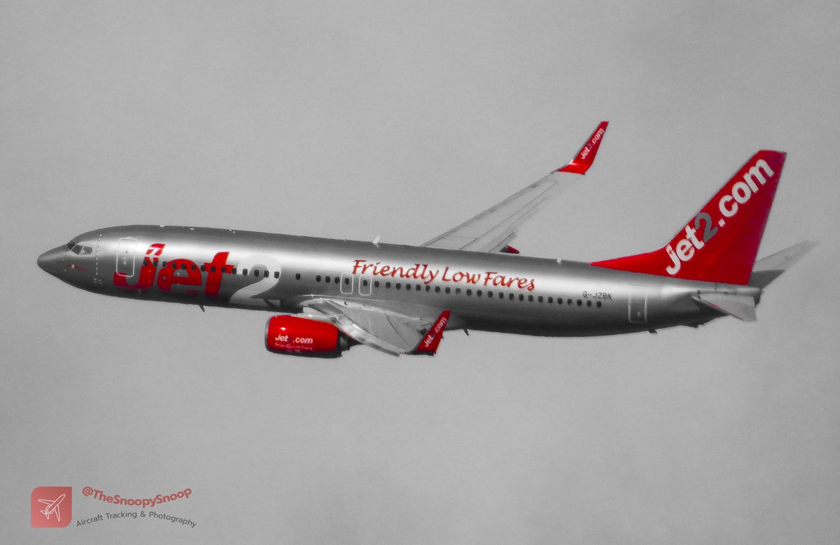 TheSnoopySnoop's tweet photo. Liked how the sun-glint along the fuselage lit up the 'Friendly Low Fares'
#LS362 @jet2tweets
B737-8MG G-JZBK
Passing my back garden on approach to @belfastairport at 171mph, 2792ft, arriving from PMI
#AvGeek #Planespotting #Nikon #p1000 https://t.co/6orCkW1Zj3