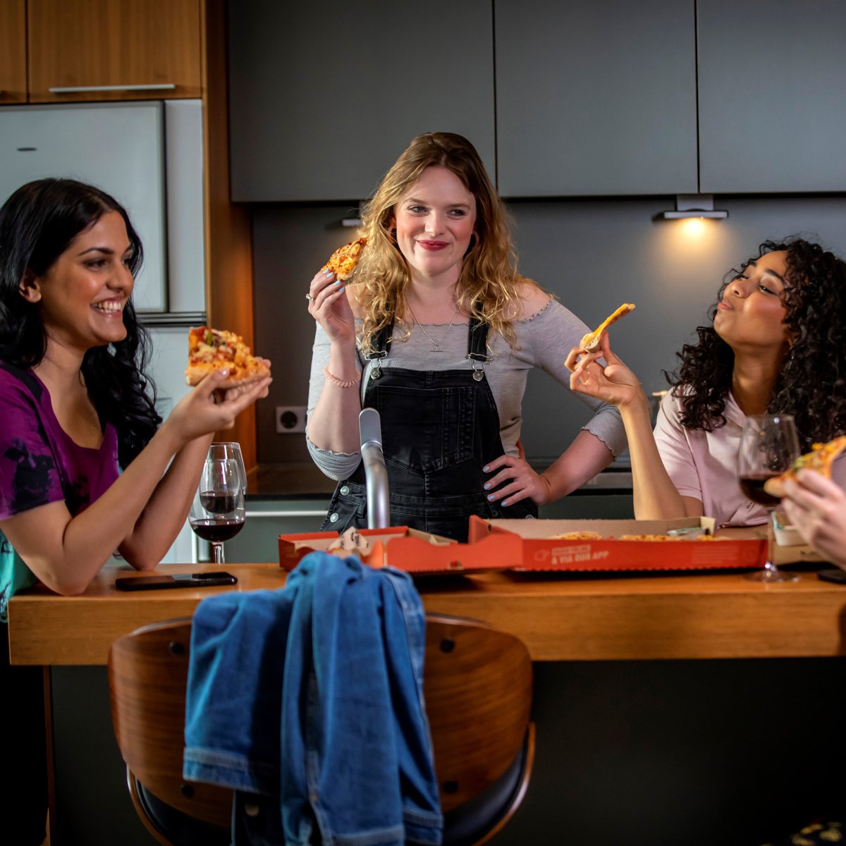 As it's free to be nice to each other, we're giving five of our followers a FREE pizza for being nice. What's the catch? Simply tag a friend and say something nice for the chance to win. 😊🍕 #NationalDoSomethingNiceDay

T&amp;Cs: bit.ly/3CwCGDE