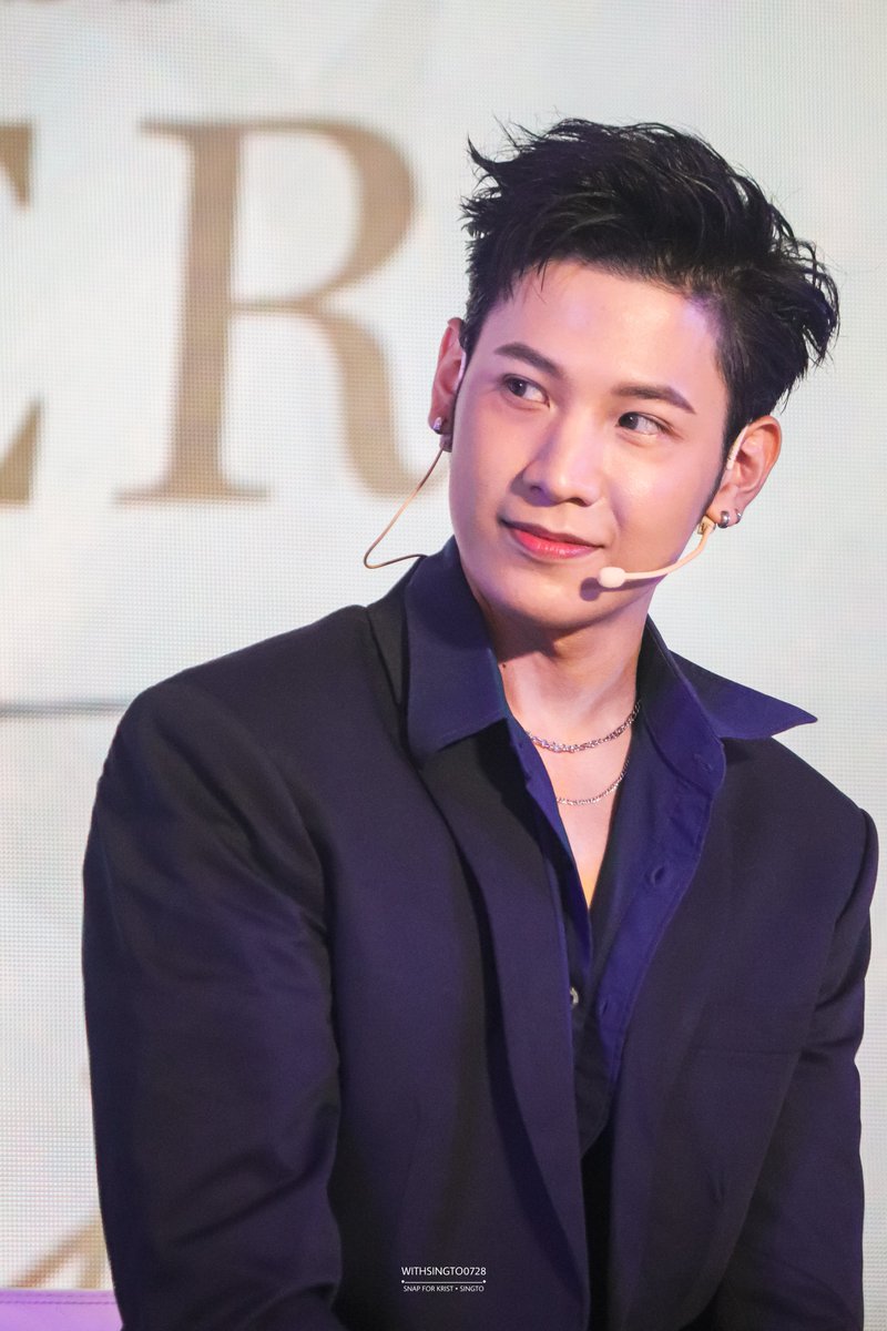 WithSingto0728's tweet photo. 03102022 🕊️🤍

คูมสิงโต~ฮอตทะลุปรอท🌡️ 🫠❤️‍🔥

#LancomexKristSingto #SingtoPrachaya 
#withsingto0728snap https://t.co/jPYMpcsRmU