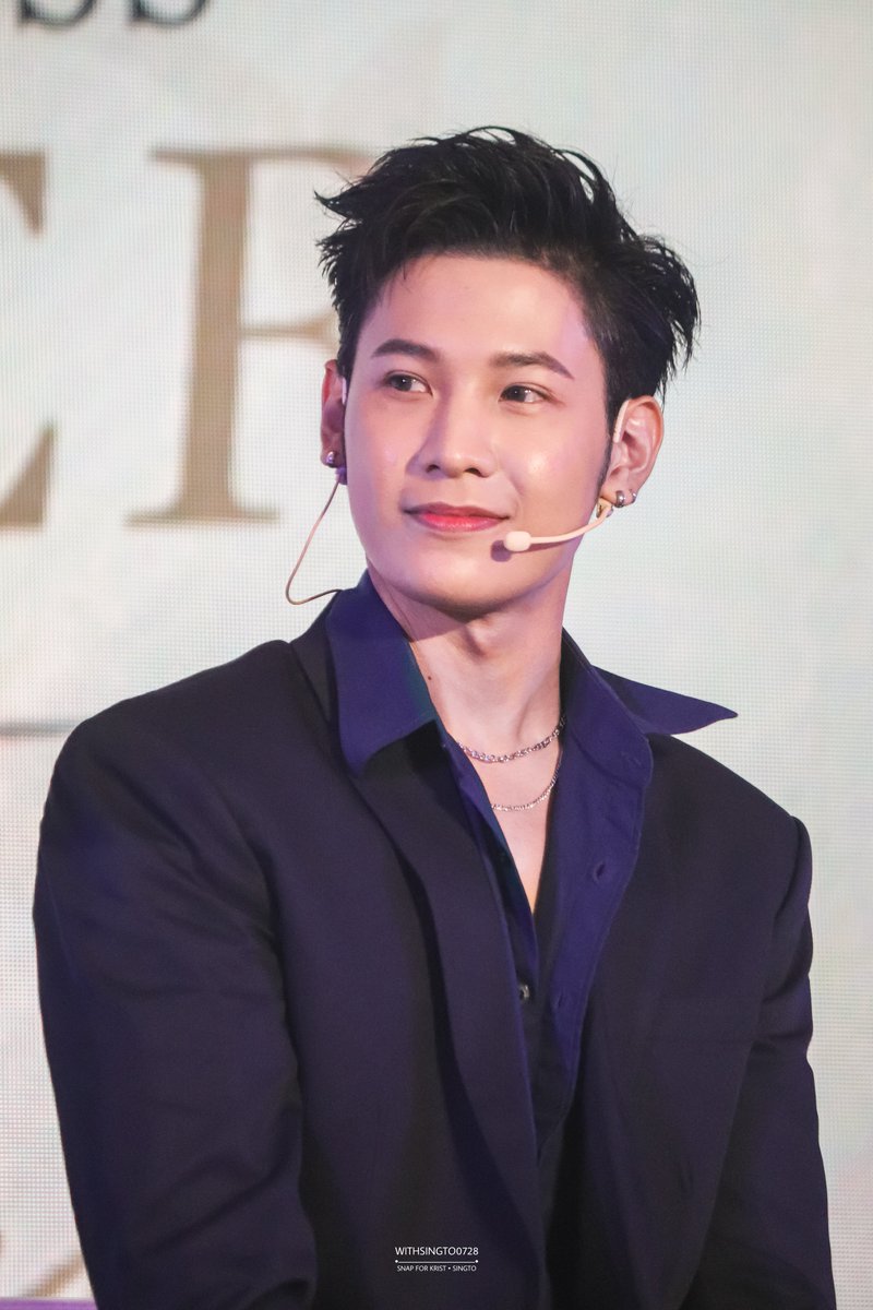 WithSingto0728's tweet photo. 03102022 🕊️🤍

คูมสิงโต~ฮอตทะลุปรอท🌡️ 🫠❤️‍🔥

#LancomexKristSingto #SingtoPrachaya 
#withsingto0728snap https://t.co/jPYMpcsRmU