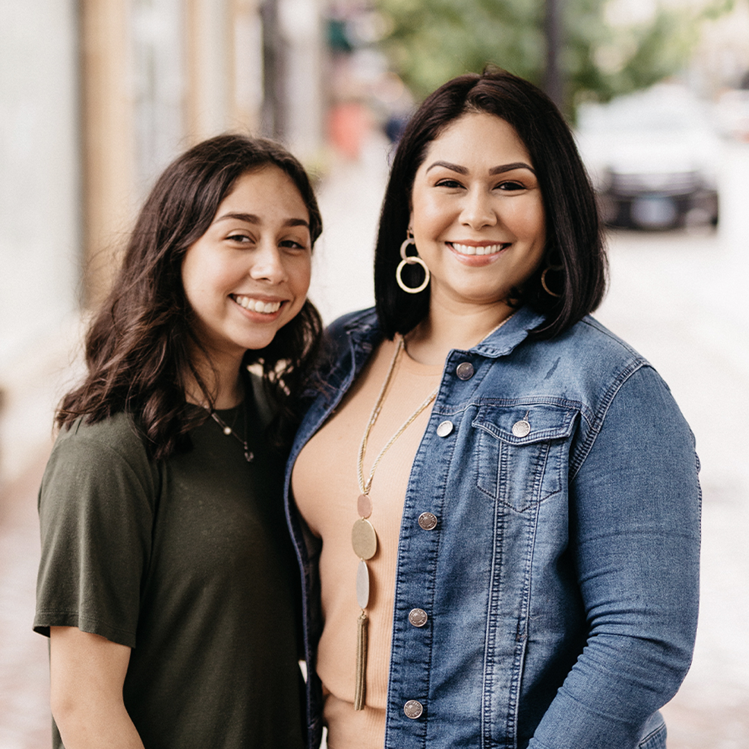 fhcmoms's tweet photo. A teen of a Fellowship Housing mom just graduated 8th grade with a 4.0 GPA! Her dream is to be a lawyer who help's single moms. She’s on her way! 

#creatinganewlegacy #supportforsinglemoms https://t.co/8eovsKrh9B