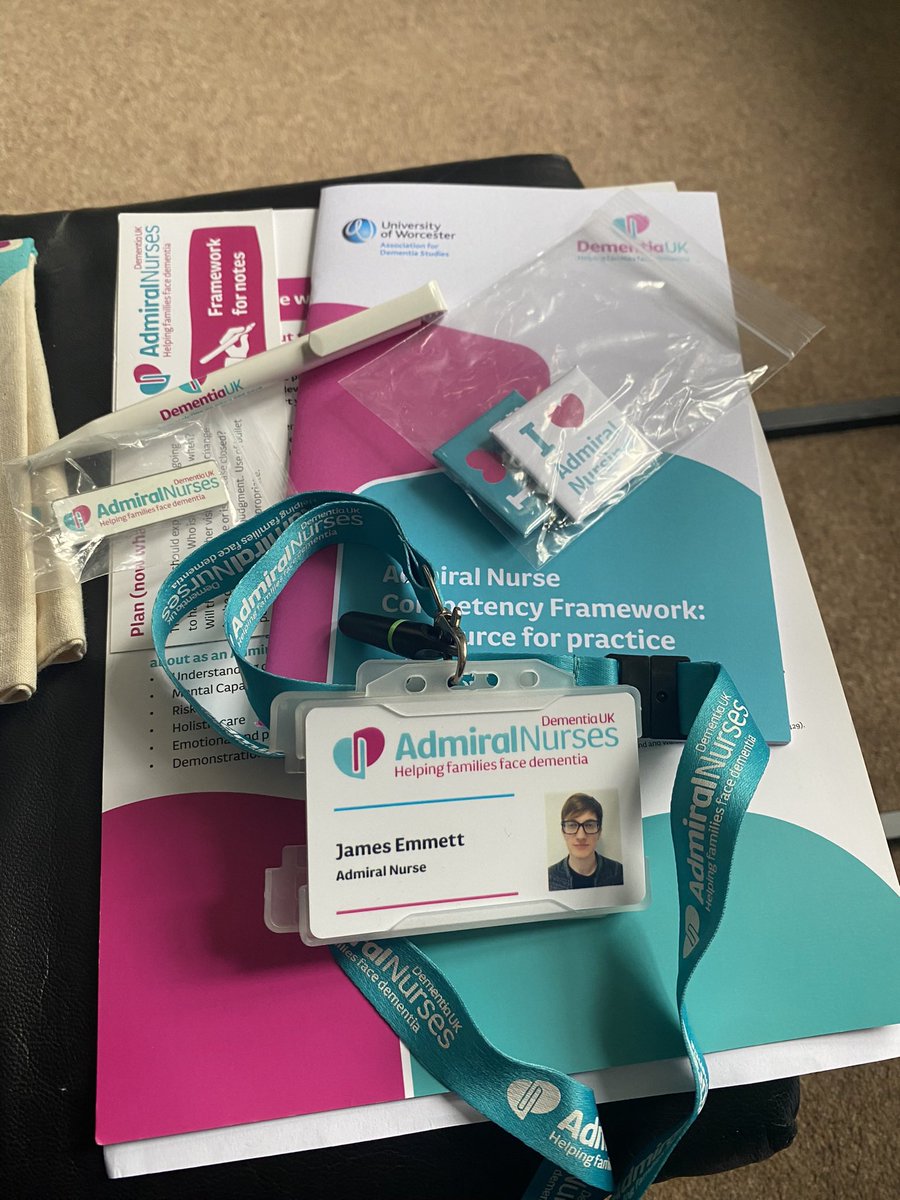 An exciting delivery today! Just in time for my #admiralnurse induction tomorrow with @DementiaUK 🥰