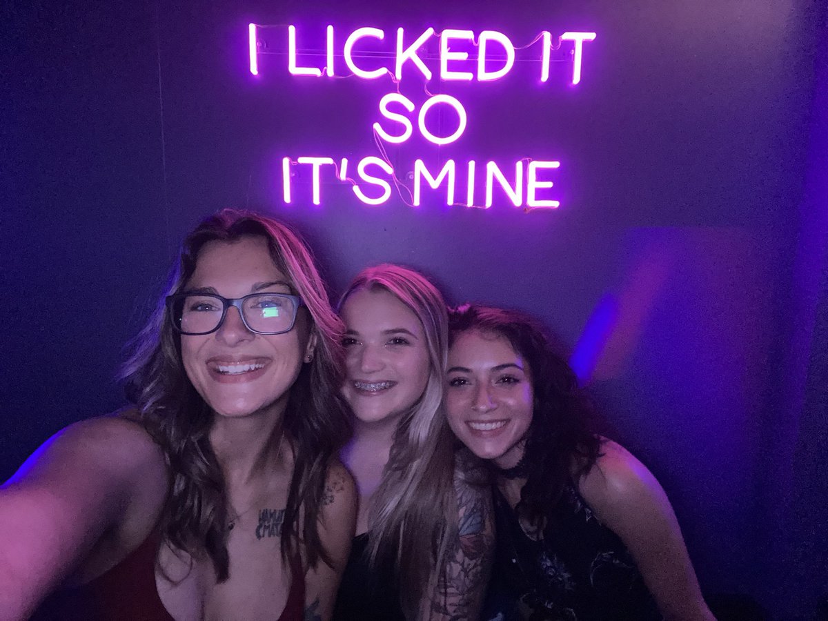 LindsayLagos's tweet photo. Because Twitter is wear I can post dirty bathroom pics from down town ❤️girls night was a success https://t.co/L1zxWRImaY