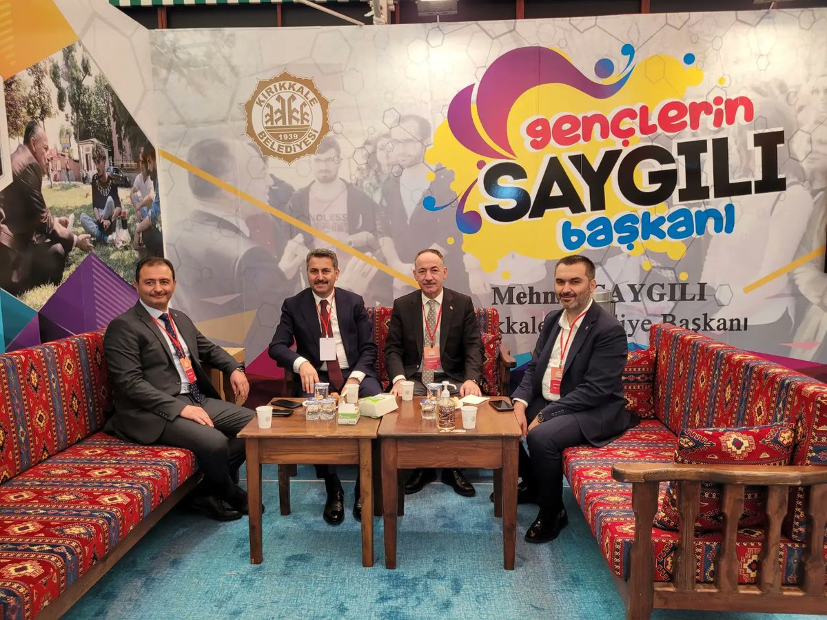 baskansaygili71's tweet photo. Tam Bana Göre Festival'de Kırıkkale Belediyesi olarak yerimizi aldık.👍 

Tokat Belediye Başkanımız @EyupEroglu60, AK Parti Kırıkkale İl Başkanımız @MKaplan71 ve Tokat İl Başkanımız @dtcuneytaldemir'e standımıza gerçekleştirdikleri ziyaret için teşekkür ederim. 

@tbgfestival🎉 https://t.co/YxENvBF7YM